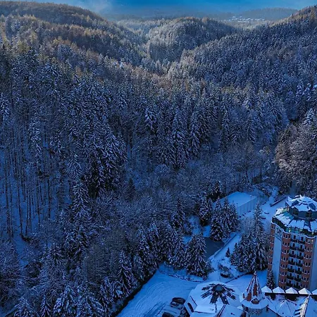 Hotel Las Piechowice ホテル