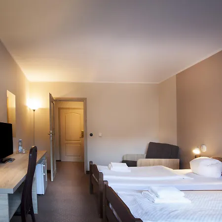 Hotel Las Piechowice ホテル 2*