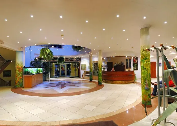 ホテル Hotel Las Piechowice ピエホビツェ