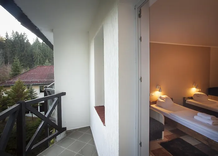 Hotel Las Piechowice ホテル 2*