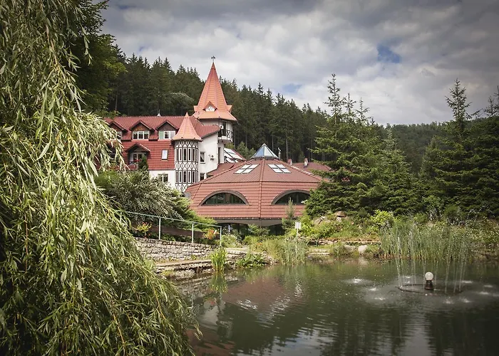 Hotel Las Piechowice ホテル ピエホビツェ